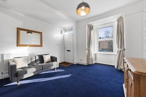 2 bedroom flat to rent, Evelina Road, Nunhead, SE15