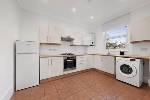 2 bedroom flat to rent, Evelina Road, Nunhead, SE15