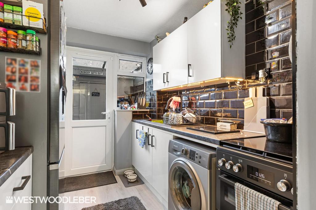 Pengelly Close 4.jpg