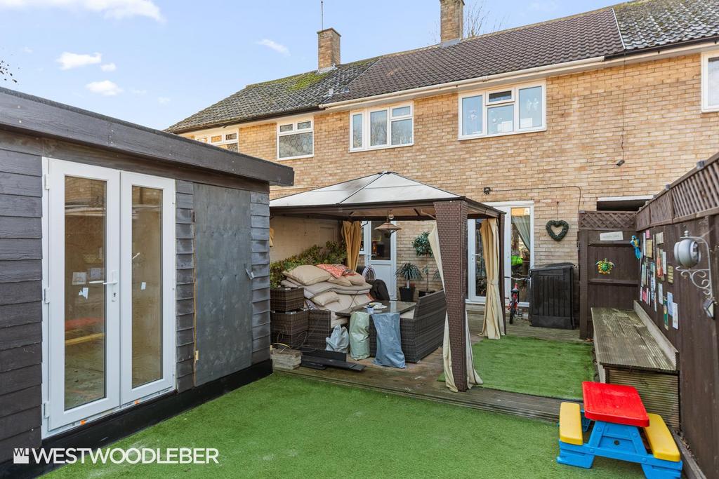 Pengelly Close 16.jpg