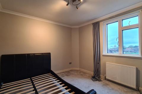 undefined, Bennett Street, Chiswick, W4