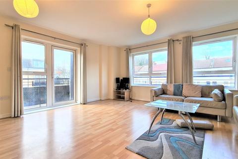 2 bedroom apartment for sale, Greenbank Court, Isleworth, TW7