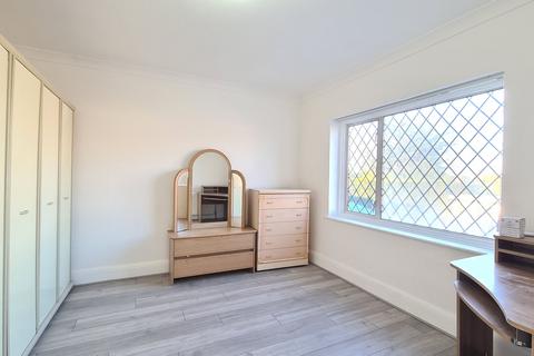 undefined, Bath Road, Hounslow