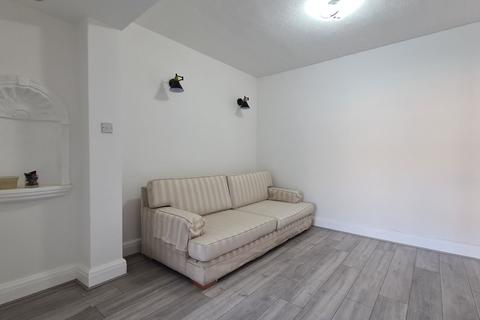 undefined, Bath Road, Hounslow