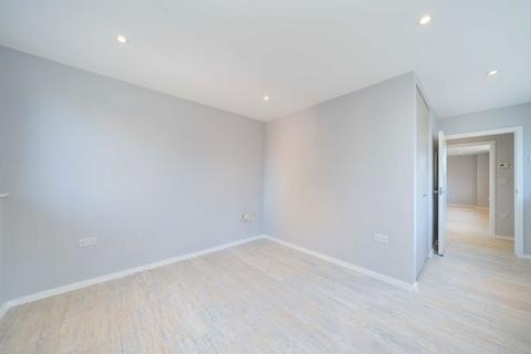 1 bedroom flat to rent, Quex Road, London NW6