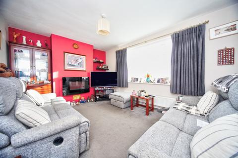 undefined, Lyneham Road, Luton