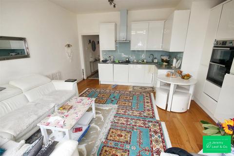 undefined, Grove Avenue, London