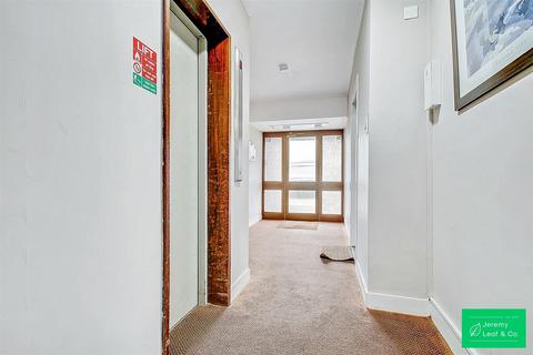 undefined, Woodside Park Road, London