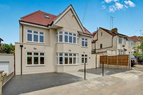 2 bedroom apartment for sale, Beaconsfield Road, London, N11