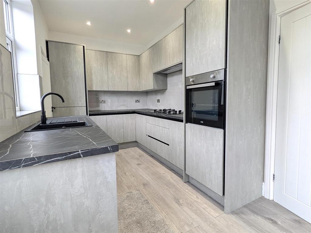Dining kitchen
