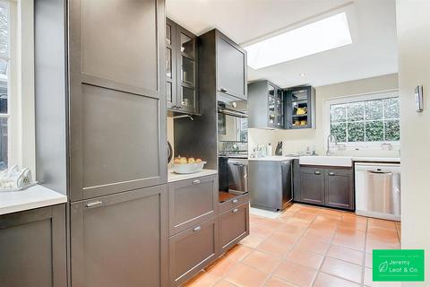 undefined, Fortis Green, London