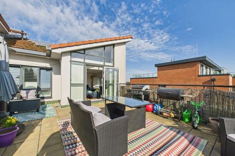 1 bedroom flat for sale, Victoria Road, Elizabeth Court, HA4