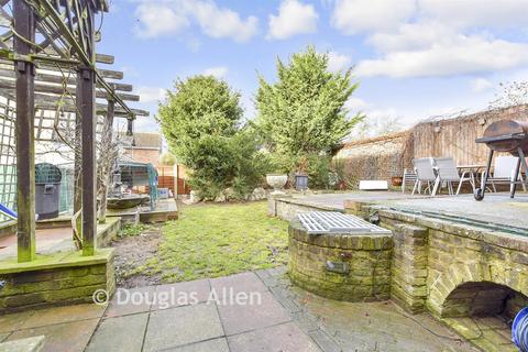 undefined, Silver Way, Wickford, Essex