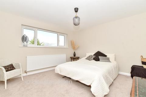 4 bedroom detached house for sale, Silver Way, Wickford, Essex