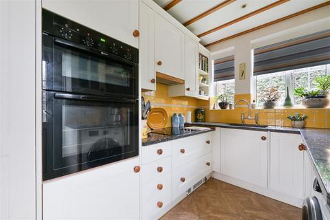 undefined, Josephine Close, Lower Kingswood