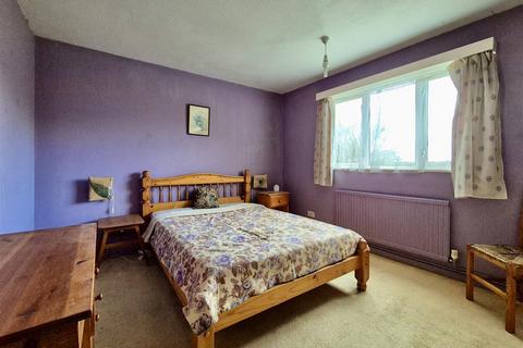 undefined, Gwelmeneth, Helston TR13