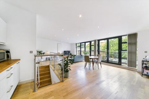 Bouton Place, Islington, N1