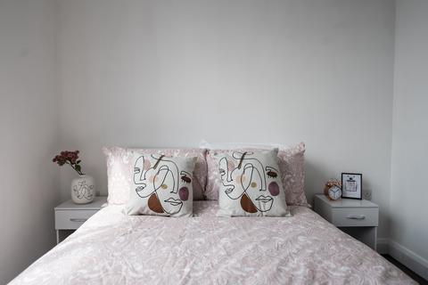 undefined, Penthouse Studio-Move In Now at Liverpool, 118 -124 Edge Lane L7