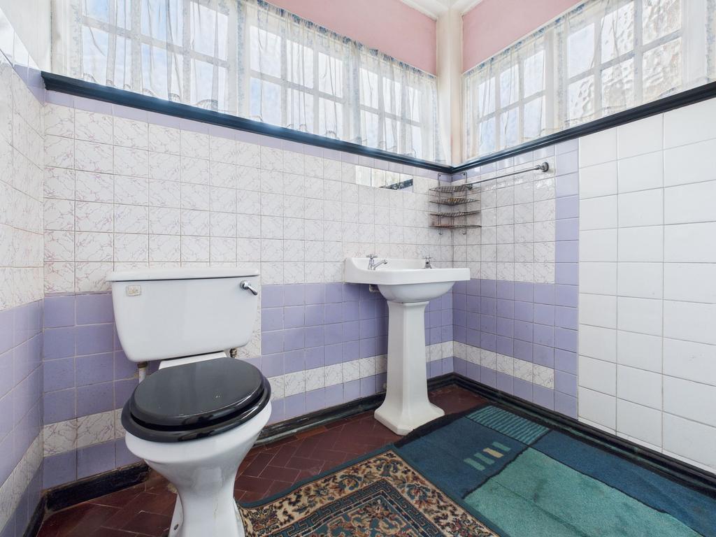 Ground Floor WC