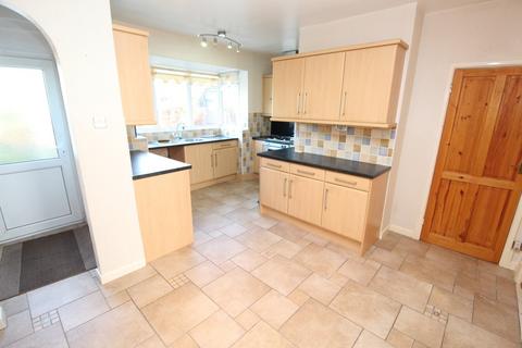 2 bedroom semi-detached bungalow for sale, Westdale Avenue, Leicester LE2
