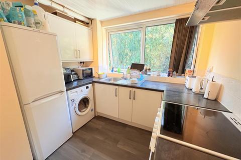 undefined, Mayfield Road, Moseley B13