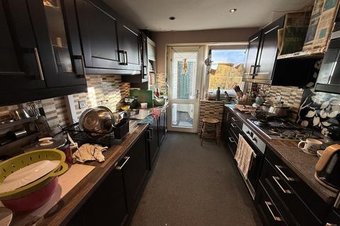 3 bedroom end of terrace house for sale, Bethany Waye, Bedfont