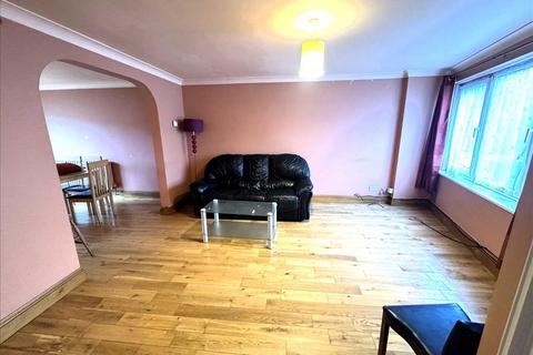 3 bedroom end of terrace house for sale, Bethany Waye, Bedfont