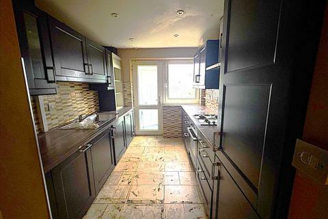 3 bedroom end of terrace house for sale, Bethany Waye, Bedfont