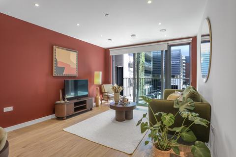2 bedroom flat to rent, Capital Interchange Way, Brentford, TW8