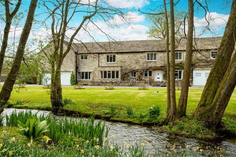 undefined, Ashford-In-The-Water, Bakewell