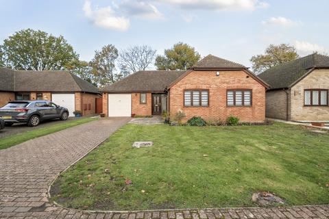 undefined, Farriers Close, Reading RG5