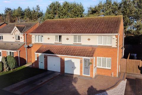 undefined, Gilderdale Close, Darlington, DL3