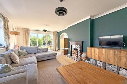 5 bedroom detached house for sale, Church Road, Dorrington, Shrewsbury