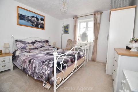2 bedroom flat for sale, Kensington Court, Heritage Way, Gosport