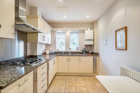 2 bedroom apartment for sale, East Parkside, Warlingham CR6
