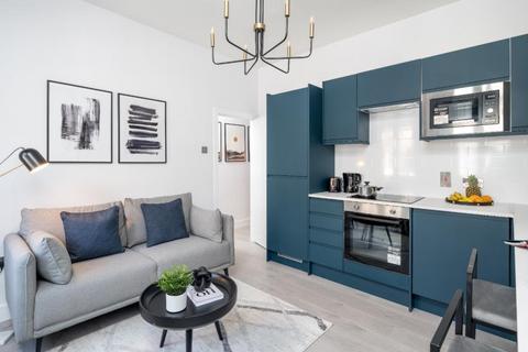 3 bedroom maisonette for sale, Cowthorpe Road, London