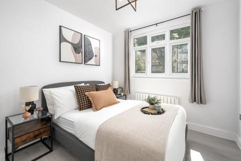 3 bedroom maisonette for sale, Cowthorpe Road, London