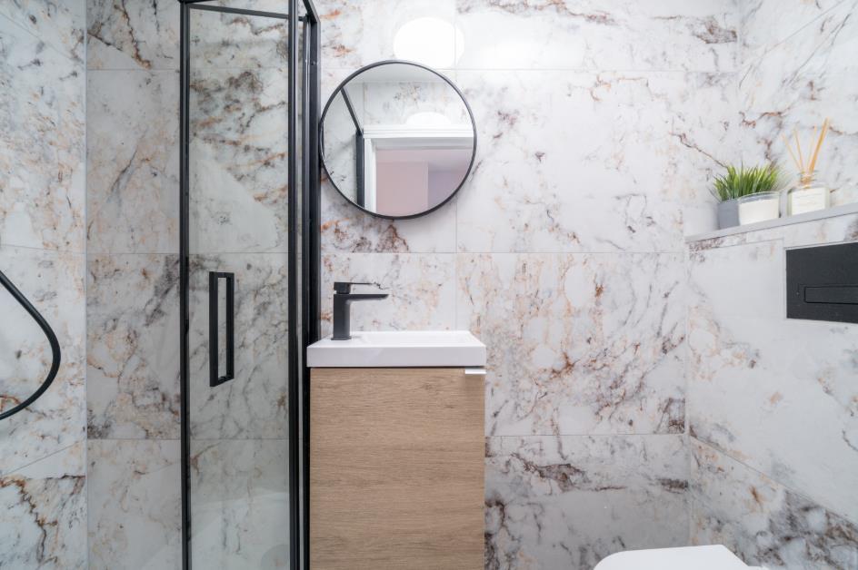 Bathroom 1.png