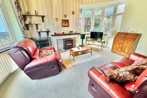 undefined, Shaw Road, Coseley WV14