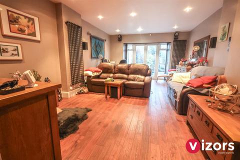 4 bedroom link detached house for sale, Plymouth Road, Redditch