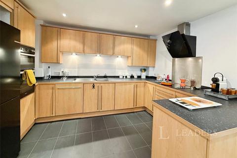 2 bedroom flat to rent, Channel Way, Southampton, SO14