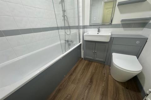 2 bedroom flat for sale, 2 Ward Close, South Croydon CR2