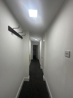 2 bedroom flat to rent, 37b Norfolk Road Ilford IG3 8LQ