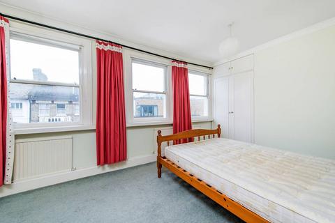 2 bedroom maisonette to rent, Tournay Road, Fulham, London, SW6