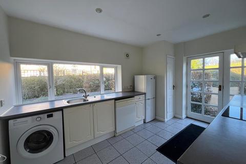 3 bedroom semi-detached house to rent, Curtisknowle TQ9