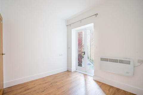 undefined, Huntington Road, York