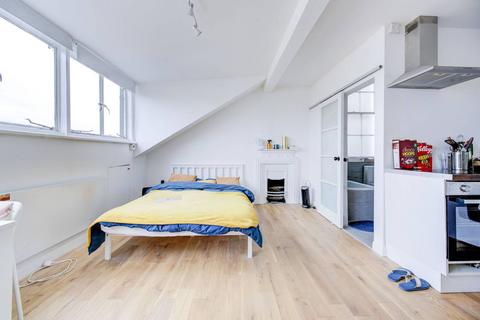 Studio for sale, Pembridge Square, Notting Hill, London, W2