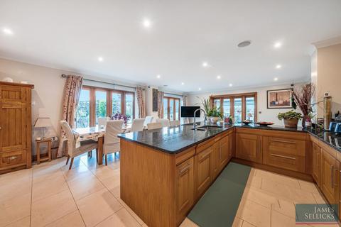 6 bedroom detached house for sale, Willoughby House, Main Street, Willoughby Waterleys, Leicestershire