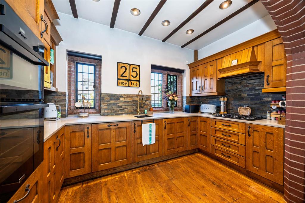 Kitchen SAPL3822-20251125-Dx O Deep PRIME XD2s.jpg
