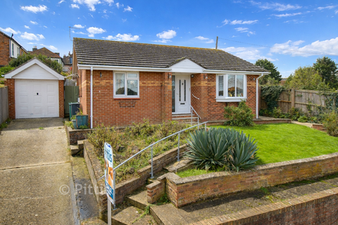 2 bedroom detached bungalow for sale, Maresfield Road, East Cowes PO32